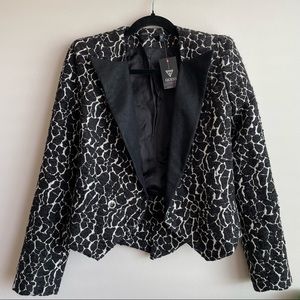 NWT Guess Marciano Blazer Beige and Black Print